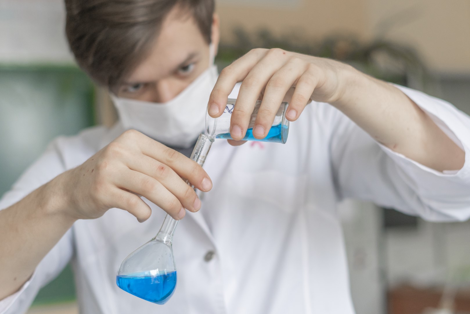 How Our Science Transforms Smelly Spaces with Smell Whaaat Odor Neutralizer